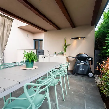 Abrega, S Bazenom Apartamento *