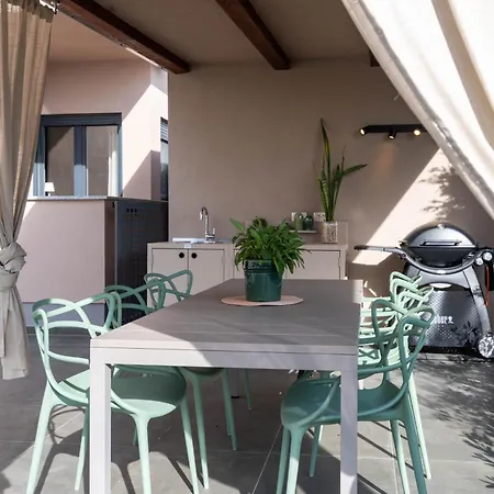 Apartment Abrega, S Bazenom